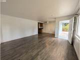 324 Spruce Dr - Photo 4