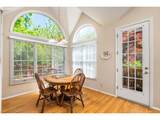 2640 Surrey Ln - Photo 18