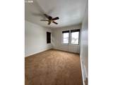 2865 Cottage Ln - Photo 11
