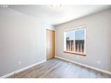 9132 Clinton St - Photo 16