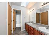 9132 Clinton St - Photo 25