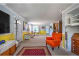 566 Woodland Rd - Photo 5