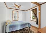407 Fourth St - Photo 17