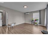 717 20TH St - Photo 10