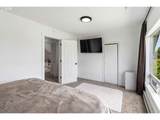 704 Columbia St - Photo 15