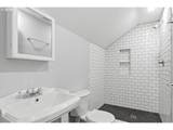 1033 Ainsworth St - Photo 20