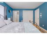 654 8TH Pl - Photo 17