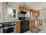 2735 Summer St - Photo 11