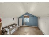 2735 Summer St - Photo 14