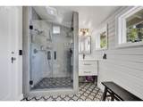 850 Beacon Dr - Photo 19