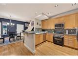1027 Hancock St - Photo 17