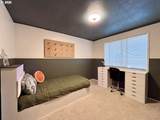 2040 20TH St - Photo 23