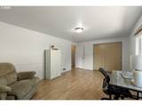 1870 Lakeview Dr - Photo 33