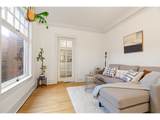 1811 Couch St - Photo 17