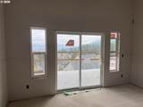 6884 Forrest Ridge Dr - Photo 19