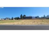 4409 101st St - Photo 2