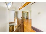 3206 Kelly Ave - Photo 5