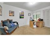 24600 Beavercreek Rd - Photo 21