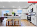 551 Spring Blvd - Photo 4