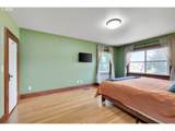 636 Nehalem St - Photo 25
