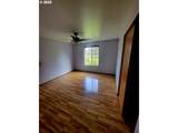 379 18 Collins Rd - Photo 26
