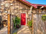 127 Laneda Ave - Photo 5