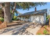 2042 Lincoln St - Photo 2