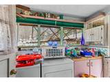 725 Rogue River Hwy - Photo 19