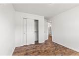 2970 Longwood Dr - Photo 19