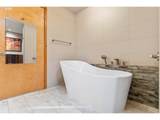 1030 Johnson St - Photo 23