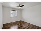 1635 Stable Dr - Photo 18