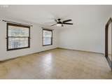 1635 Stable Dr - Photo 6