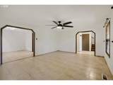 1635 Stable Dr - Photo 7