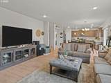 277 7TH St - Photo 13