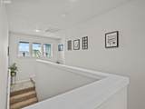 277 7TH St - Photo 16