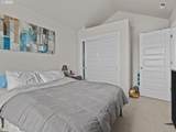 277 7TH St - Photo 25