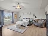 277 7TH St - Photo 32
