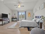 277 7TH St - Photo 34