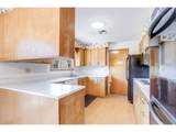 1004 Maple St - Photo 10