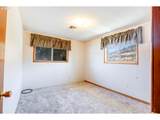 1004 Maple St - Photo 17