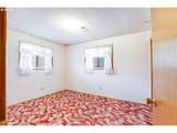 1004 Maple St - Photo 19
