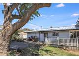 1004 Maple St - Photo 34