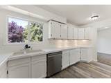 2230 Oak St - Photo 10