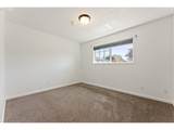 2230 Oak St - Photo 21