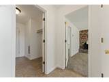 2230 Oak St - Photo 28