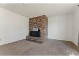 2230 Oak St - Photo 32