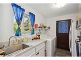 825 Maple Dr - Photo 16