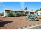 825 Maple Dr - Photo 2