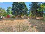 880 Hughes St - Photo 13
