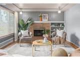 880 Hughes St - Photo 14